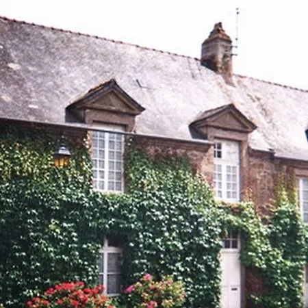 Le Clos Du 3*